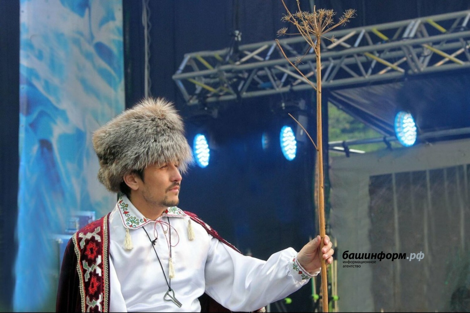 Олег Яровиков