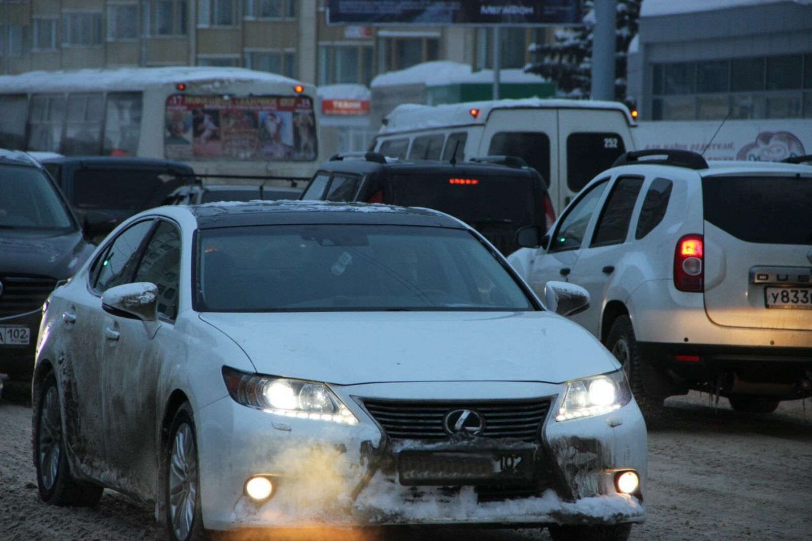 автор