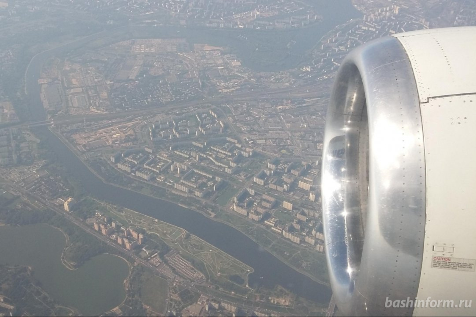автор