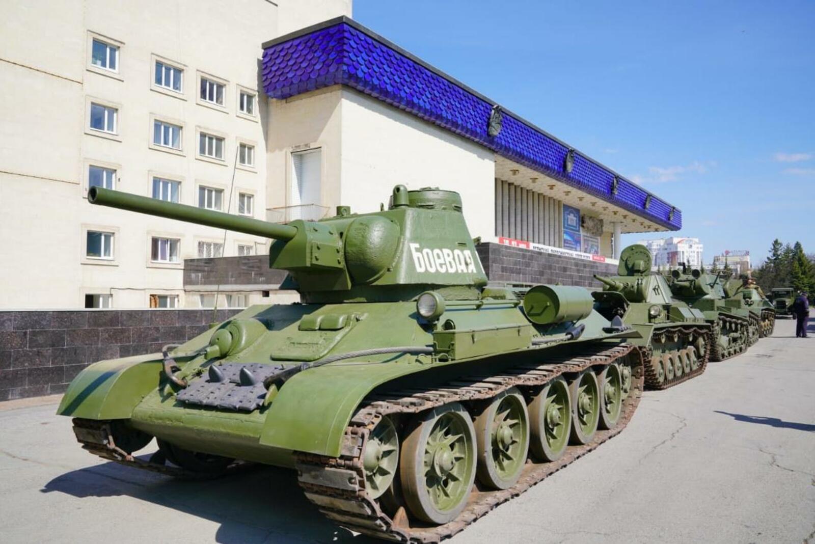 Олег Яровиков