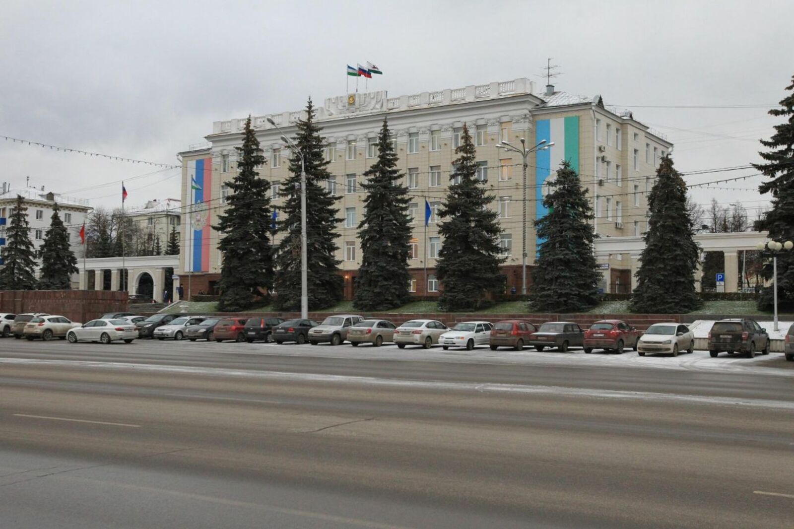 Олег Яровиков