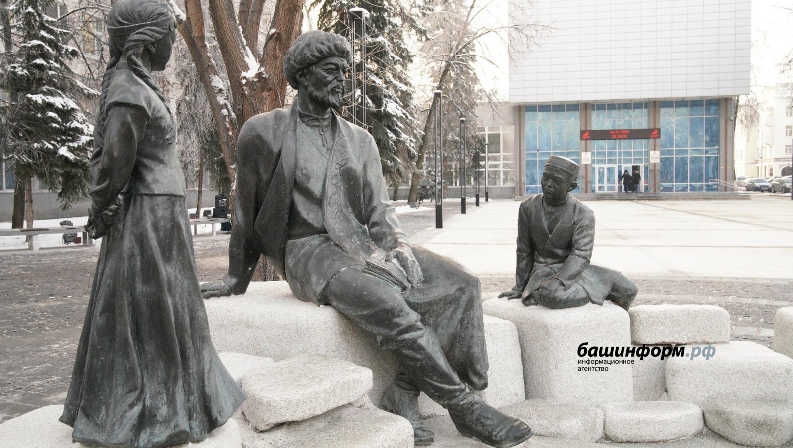 Олег Яровиков