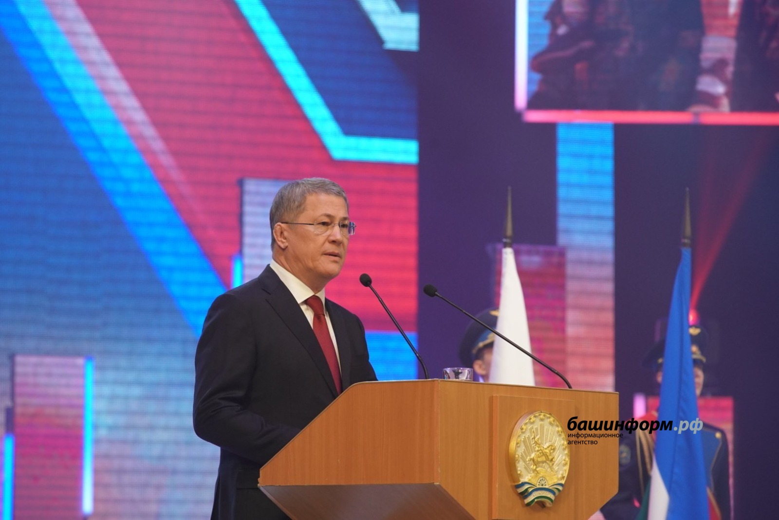 Олег Яровиков