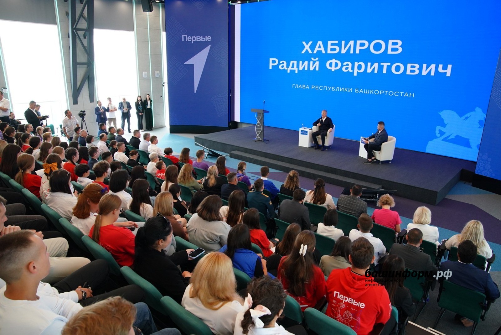 Олег Яровиков