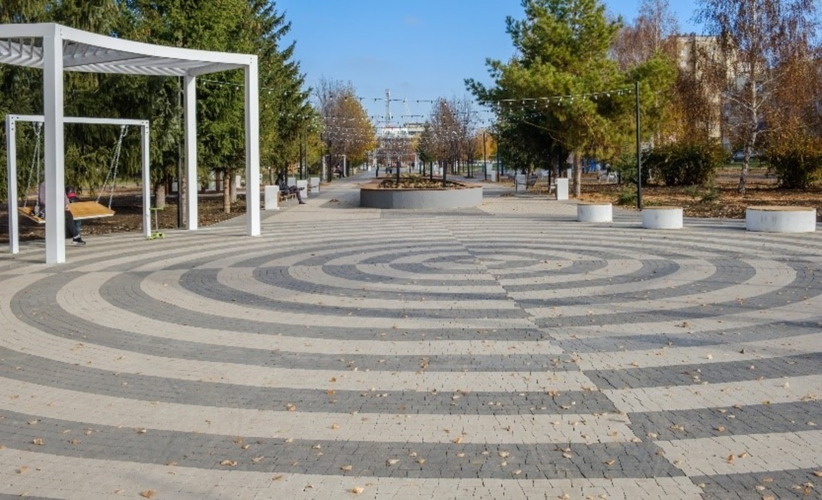 Ксения Склюева предоставлено ООО «ТД «ПОРЕВИТ» бульвар имени С. Юлаева в городе Салават