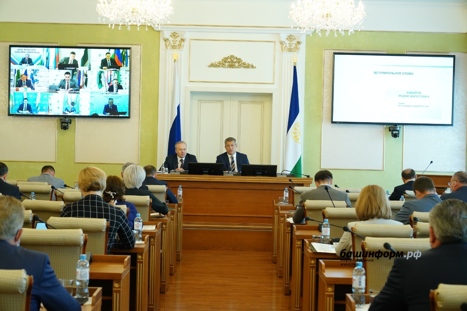 Олег Яровиков