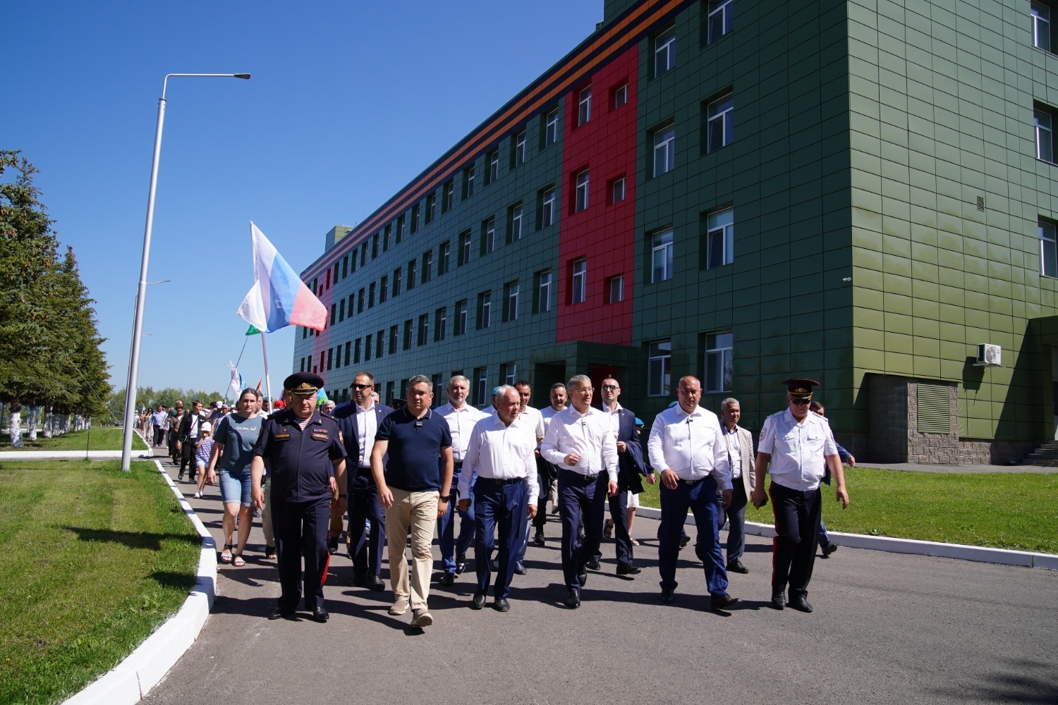 Олег Яровиков