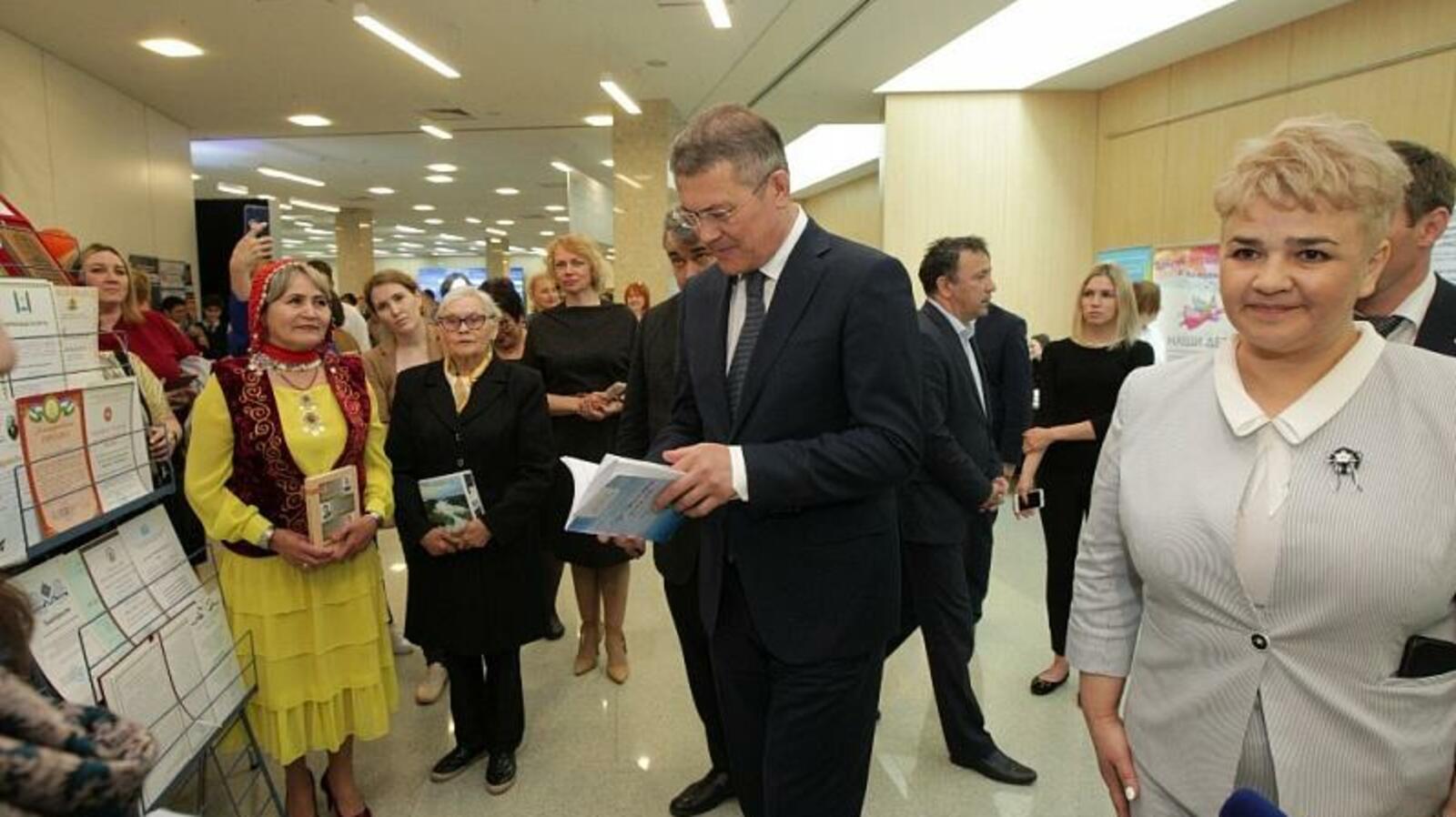 Олег Яровиков