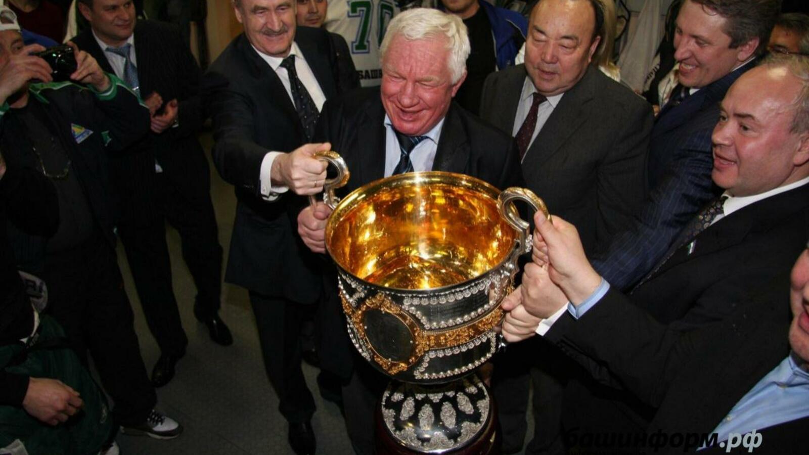 Валерий Шахов