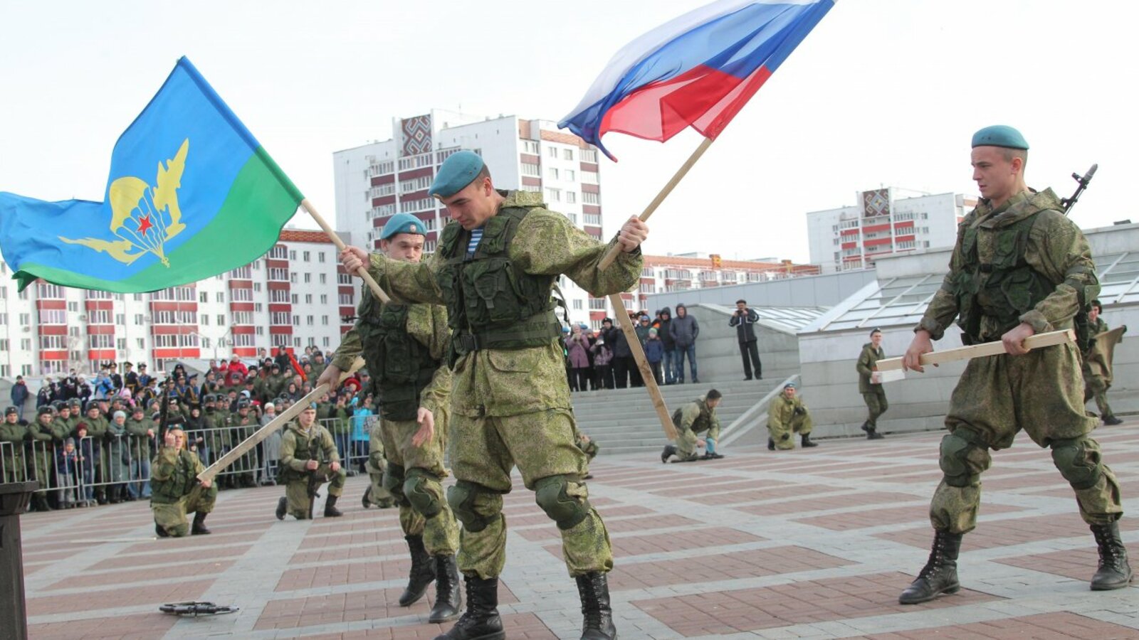 Олег Яровиков