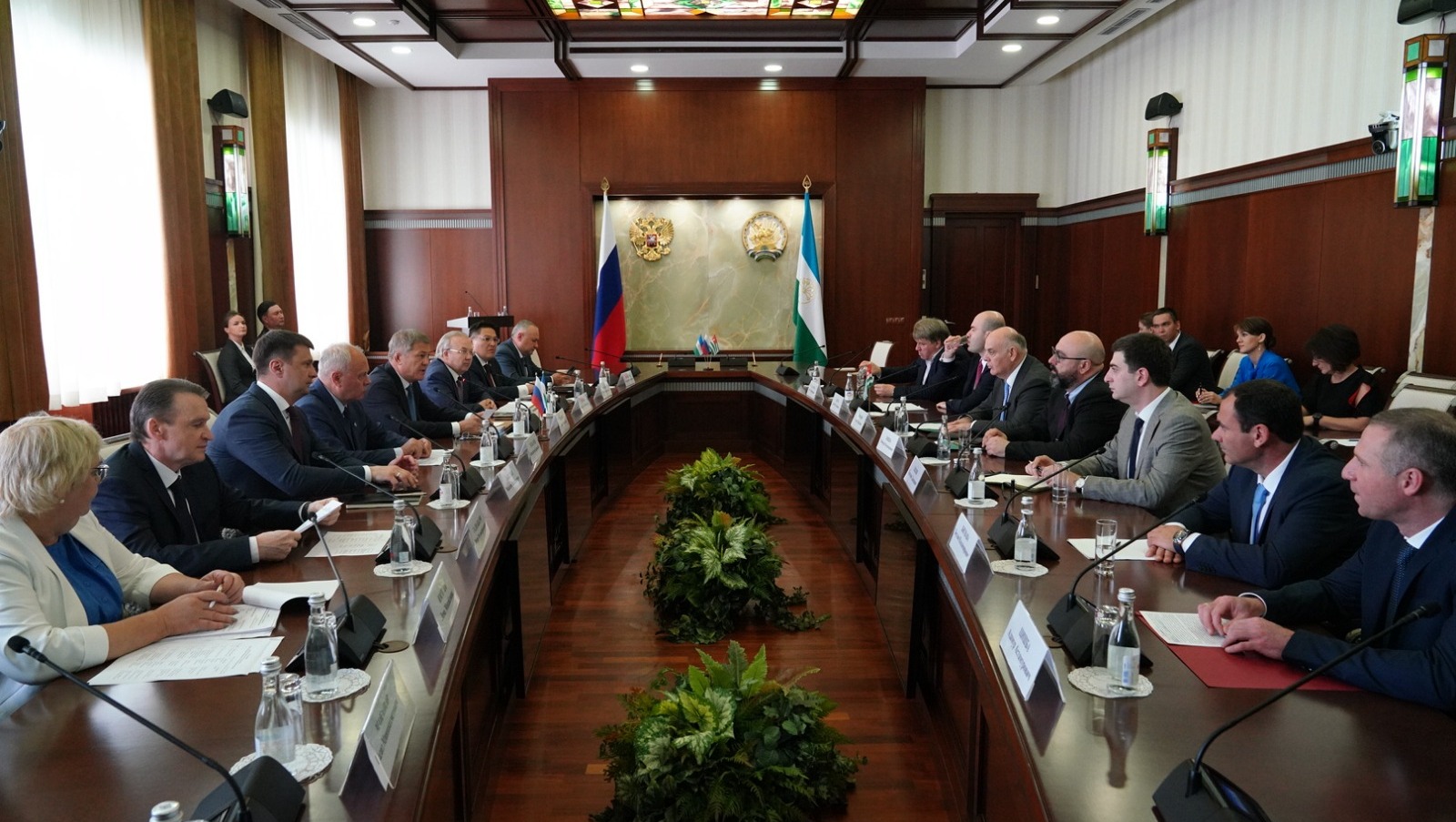 Олег Яровиков