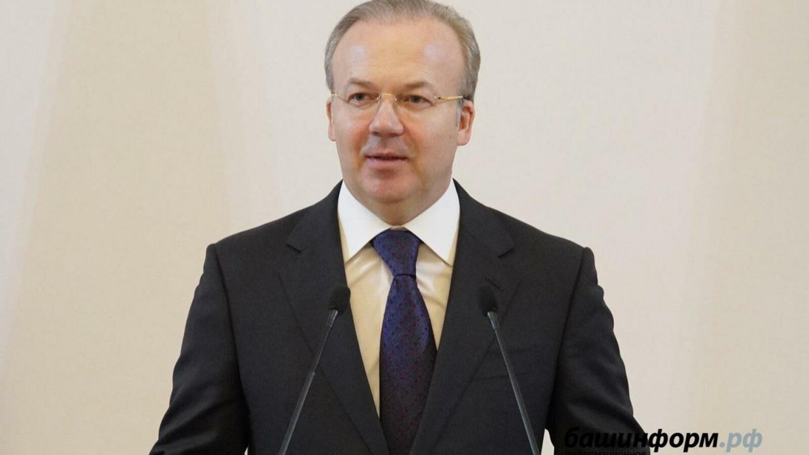 Олег Яровиков