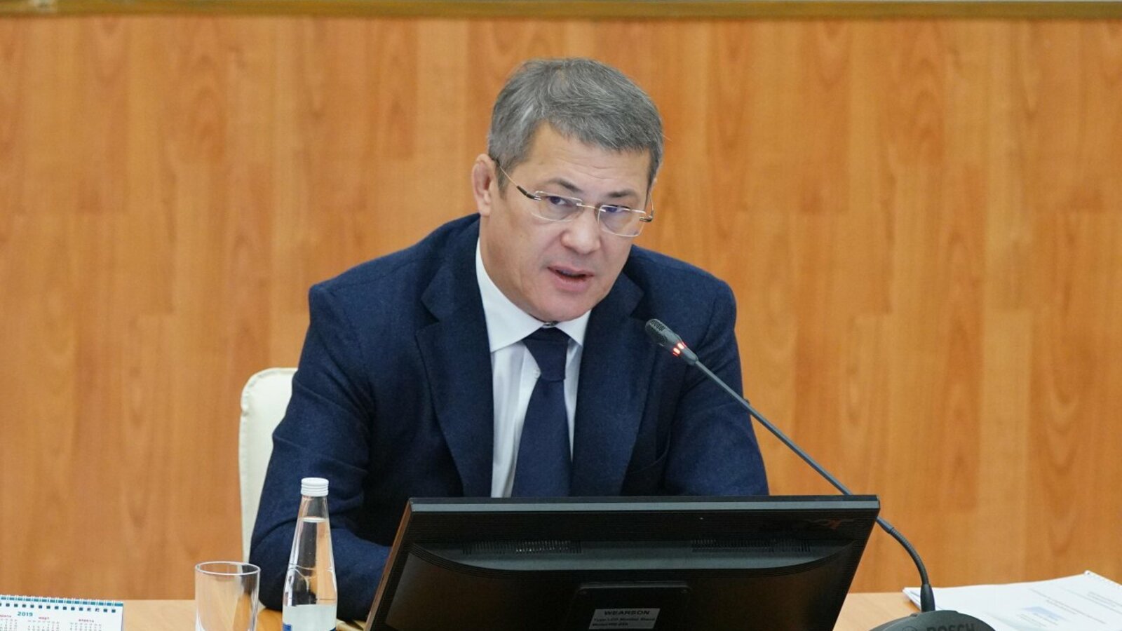 Олег Яровиков