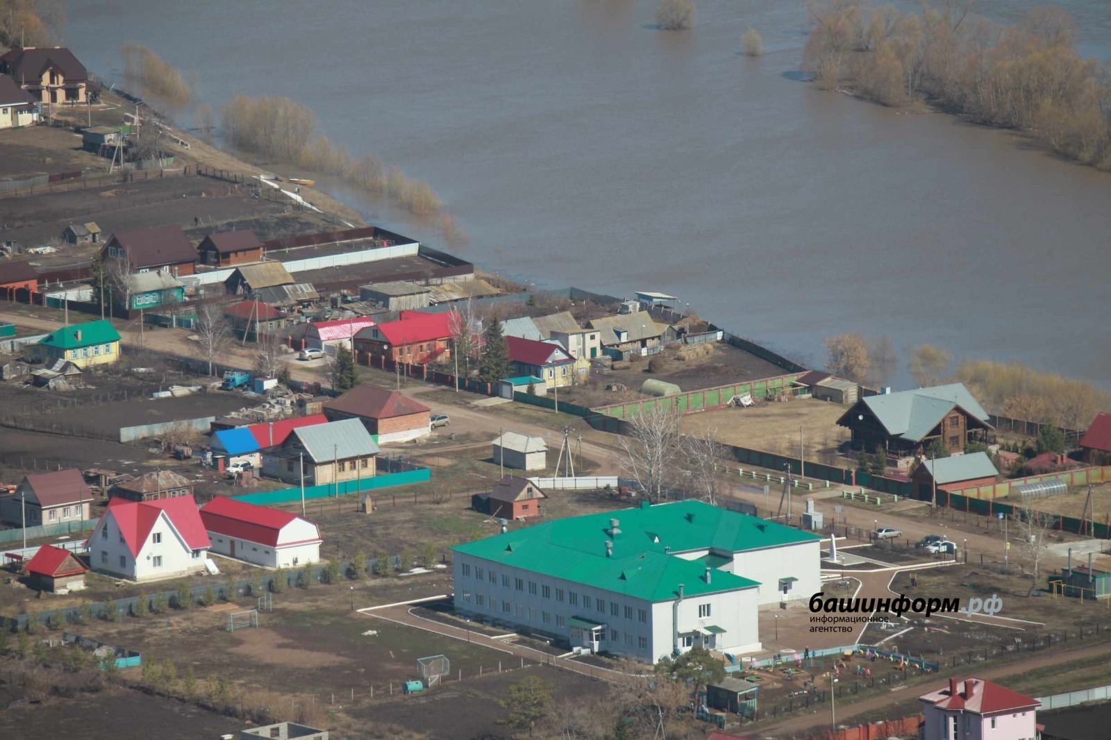 Олег Яровиков