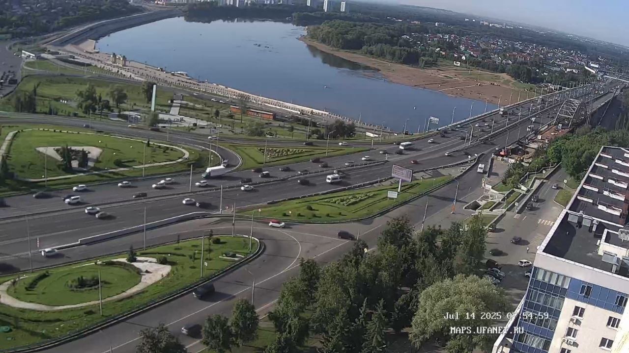 В Уфе на основных магистралях наблюдается свободное движение