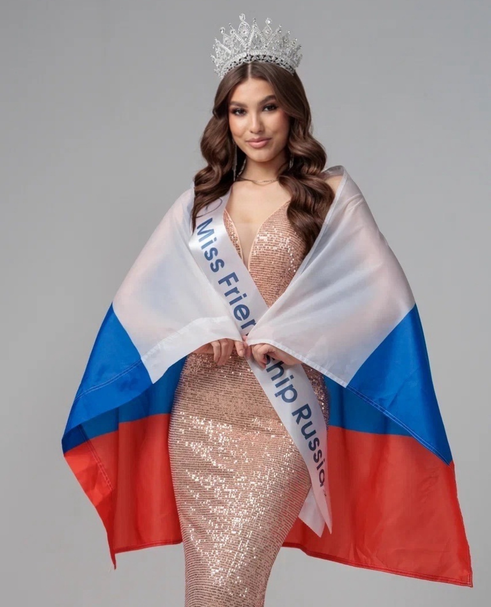 Луиза Закирьянова пресс-служба модельного агентства