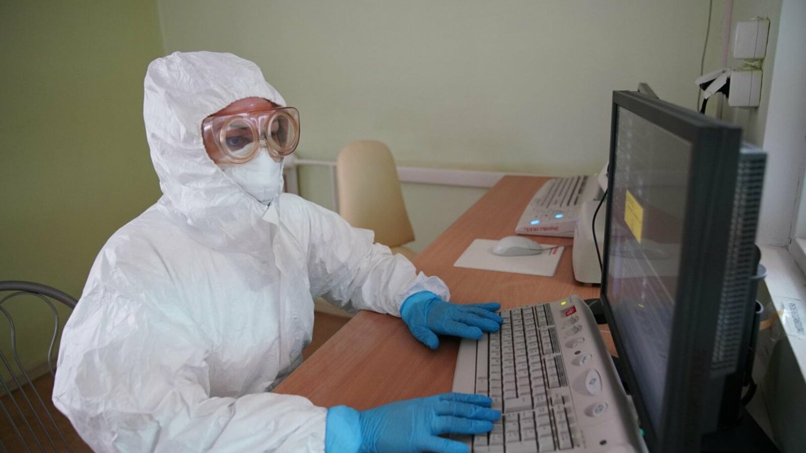 Олег Яровиков