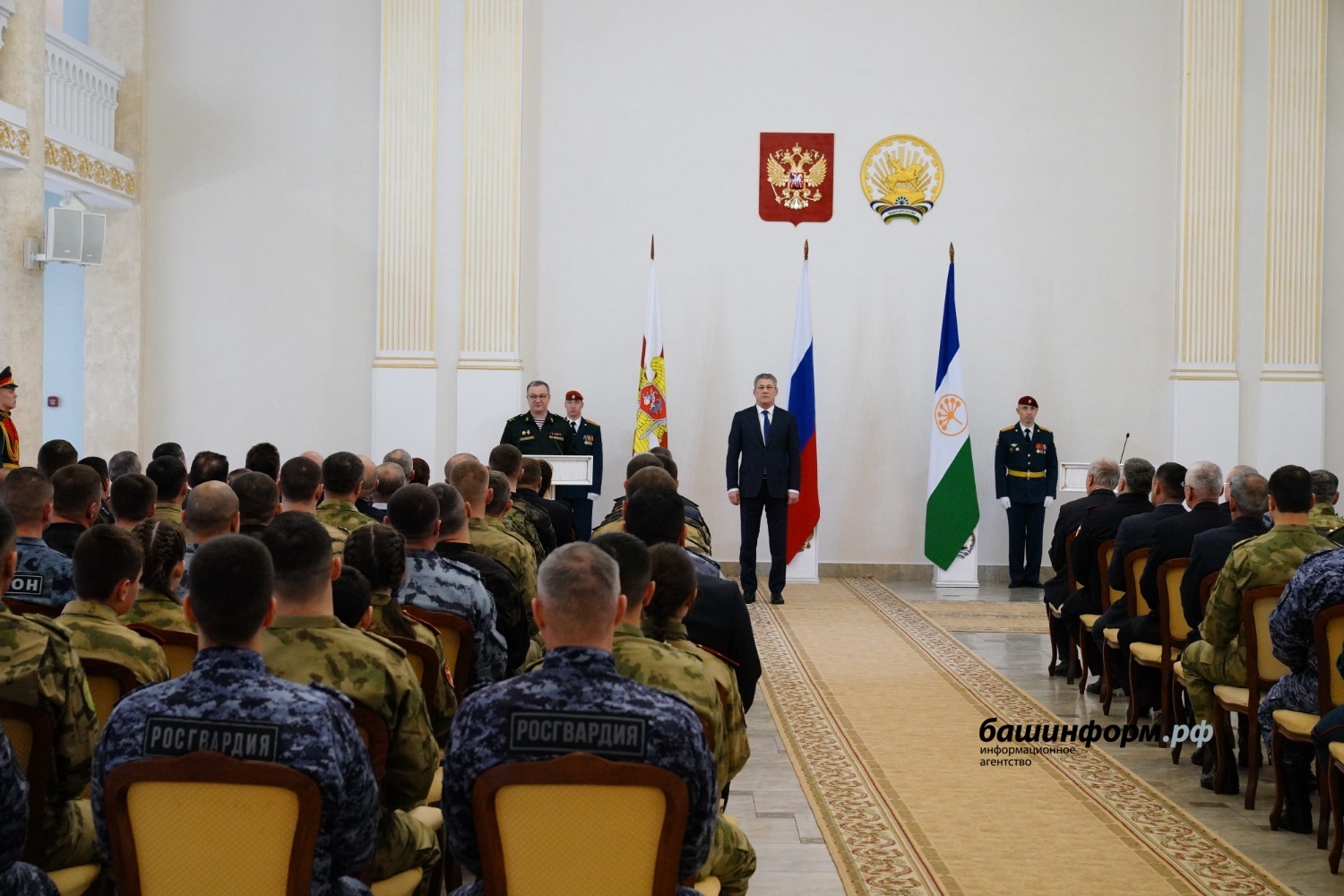 Олег Яровиков