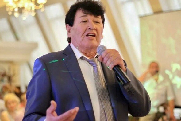 Башҡорт драма театрының легендар актеры Фидан Ғафаров 75 йәшлек юбилейын билдәләй