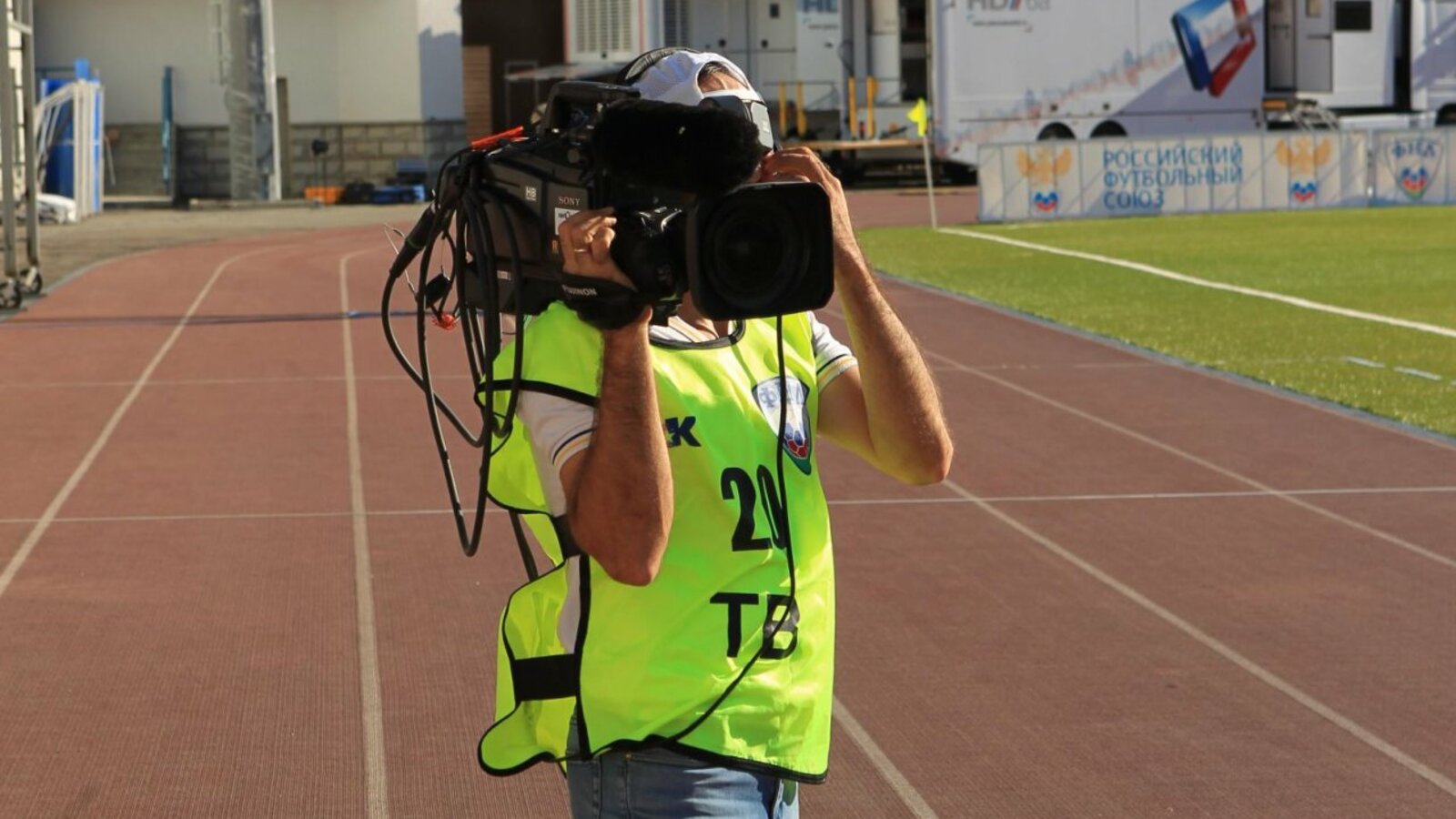 Олег Яровиков