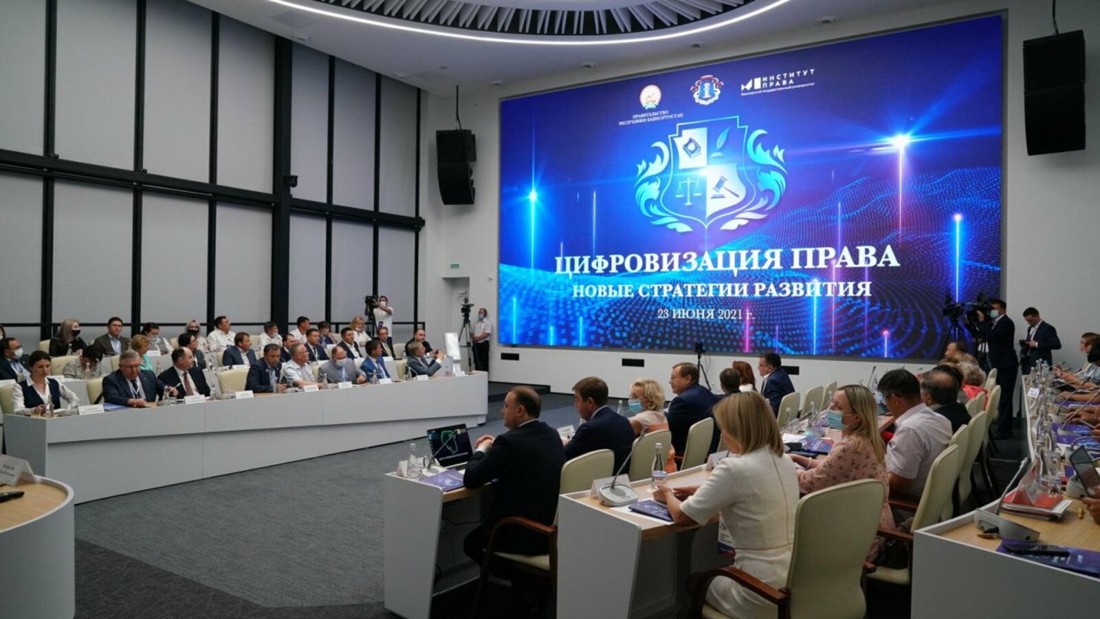 Олег Яровиков