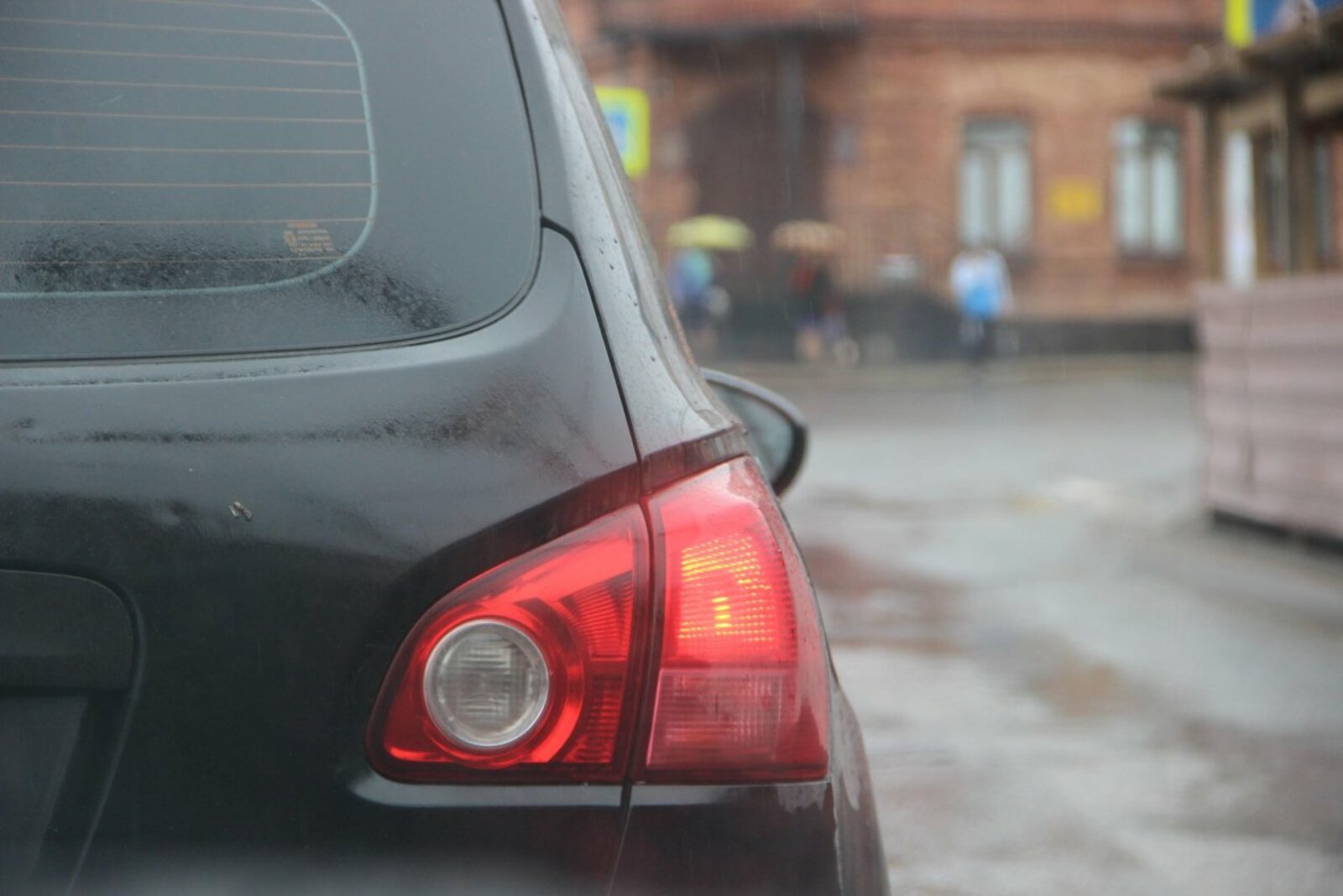 автор