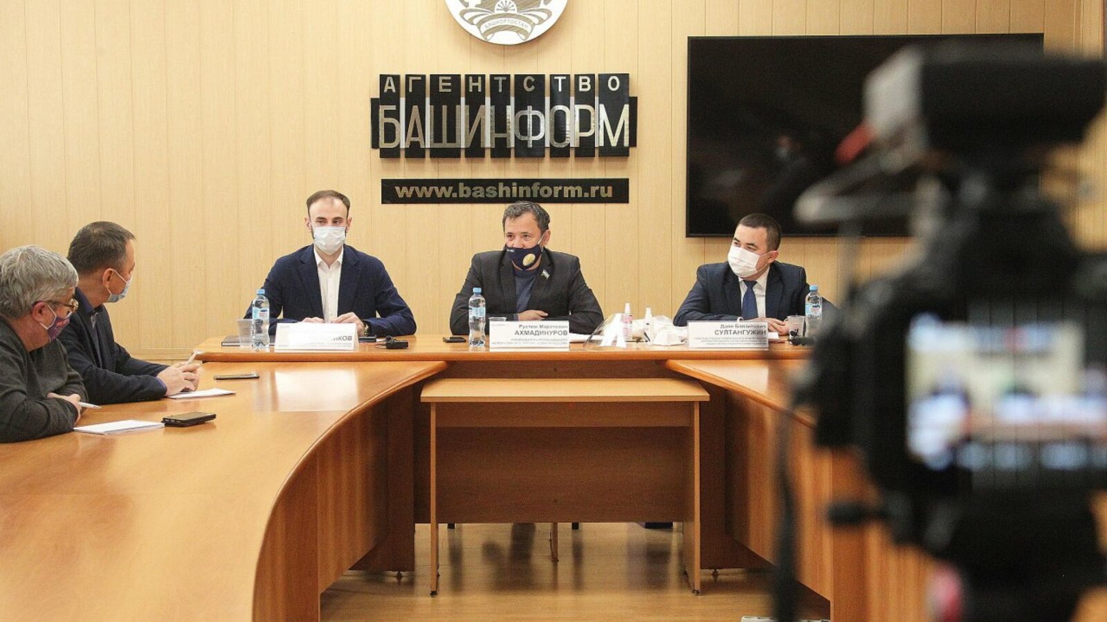 Олег Яровиков