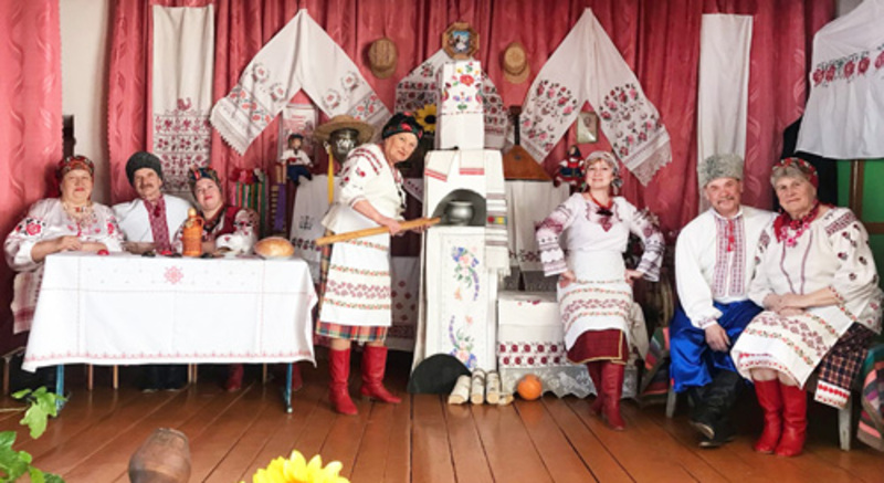 В Санжаровке бережно хранят фольклорные традиции.