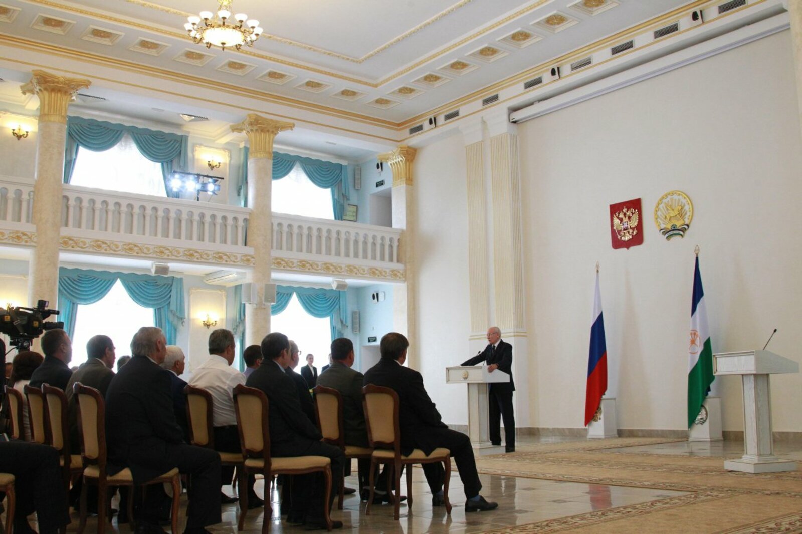 Олег Яровиков