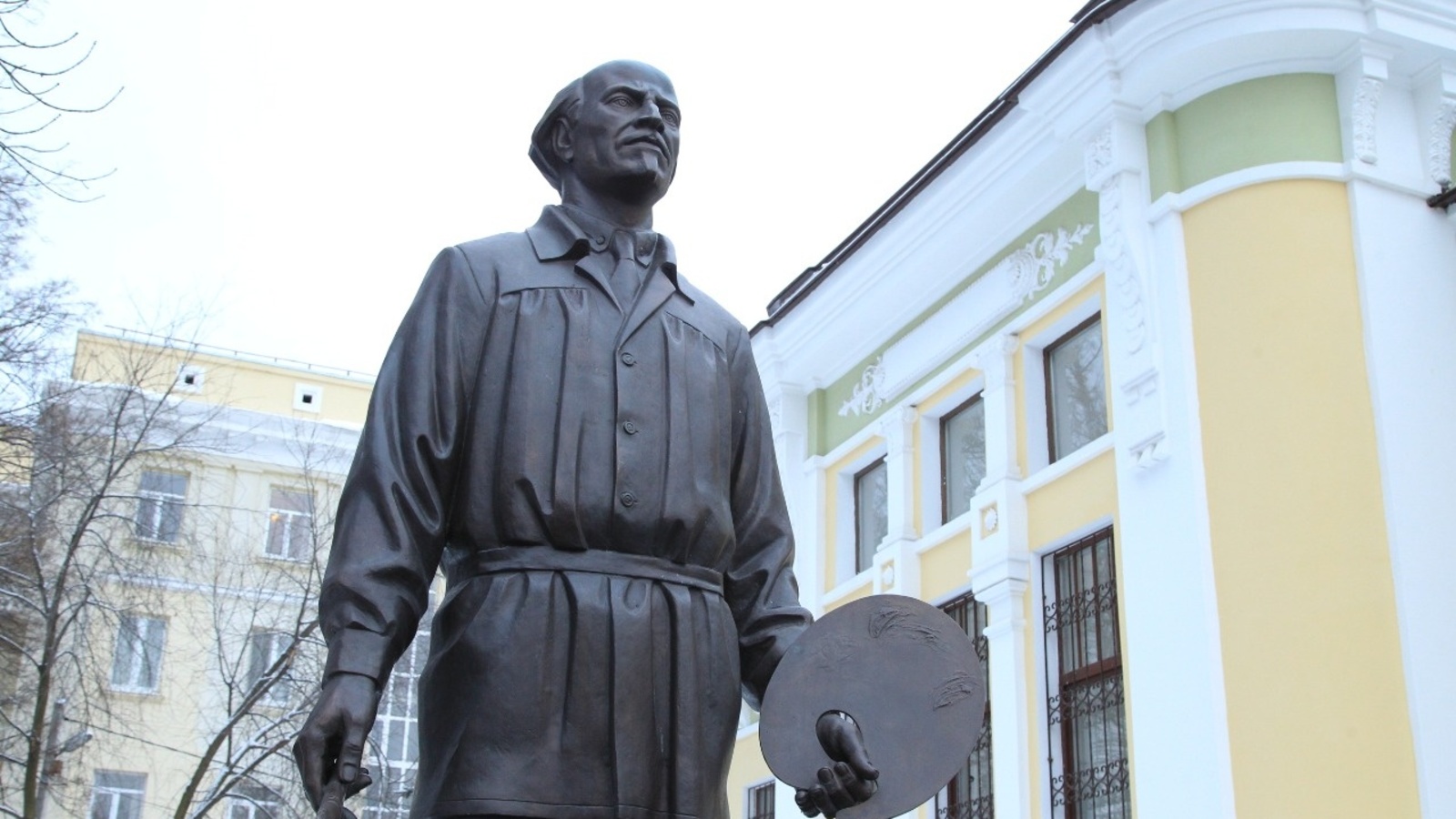 Олег Яровиков