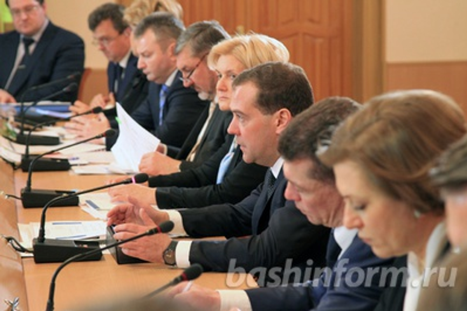 Олег Яровиков