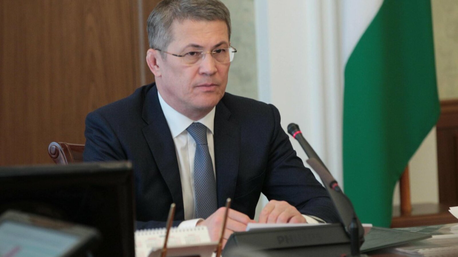 Олег Яровиков