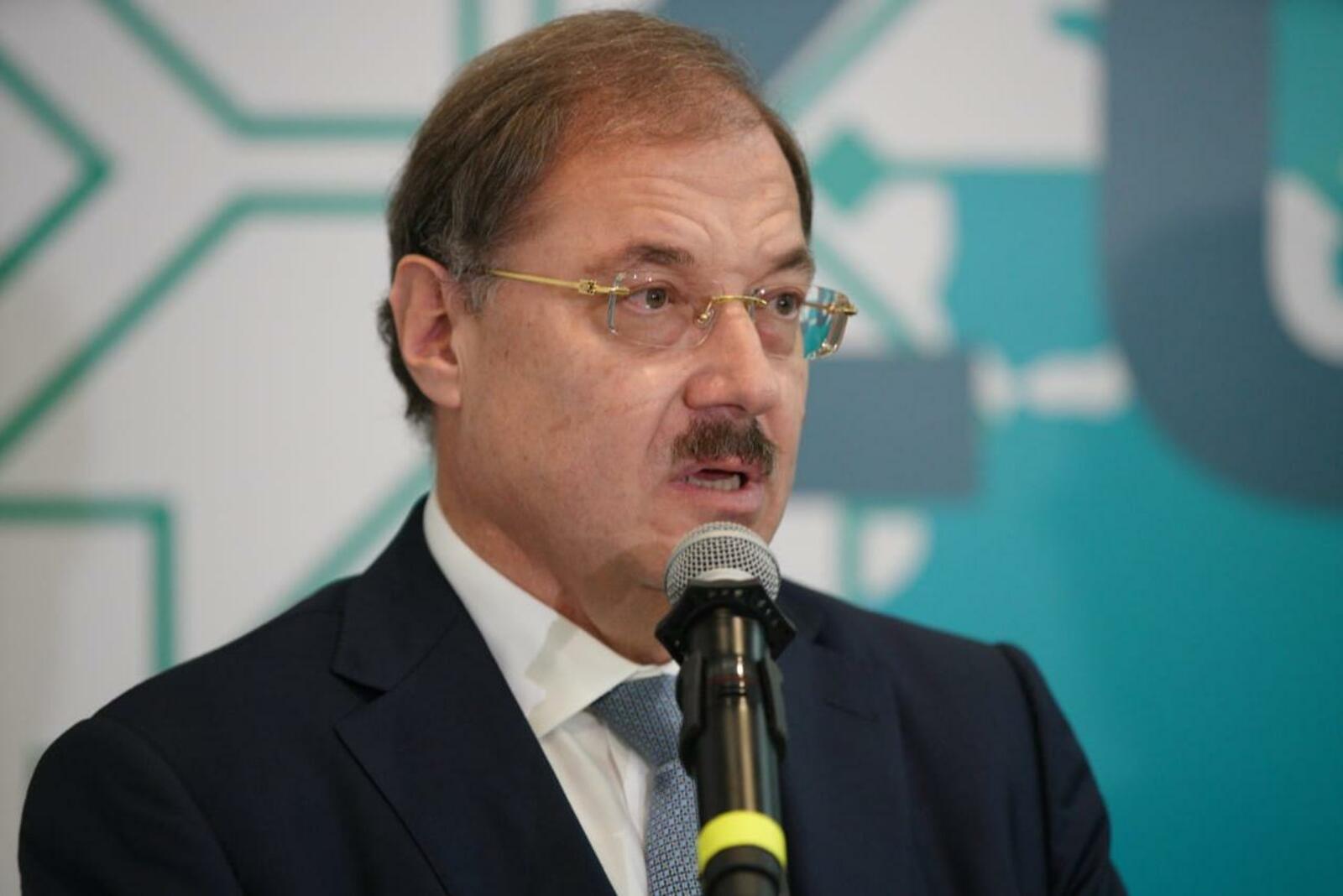 Олег Яровиков