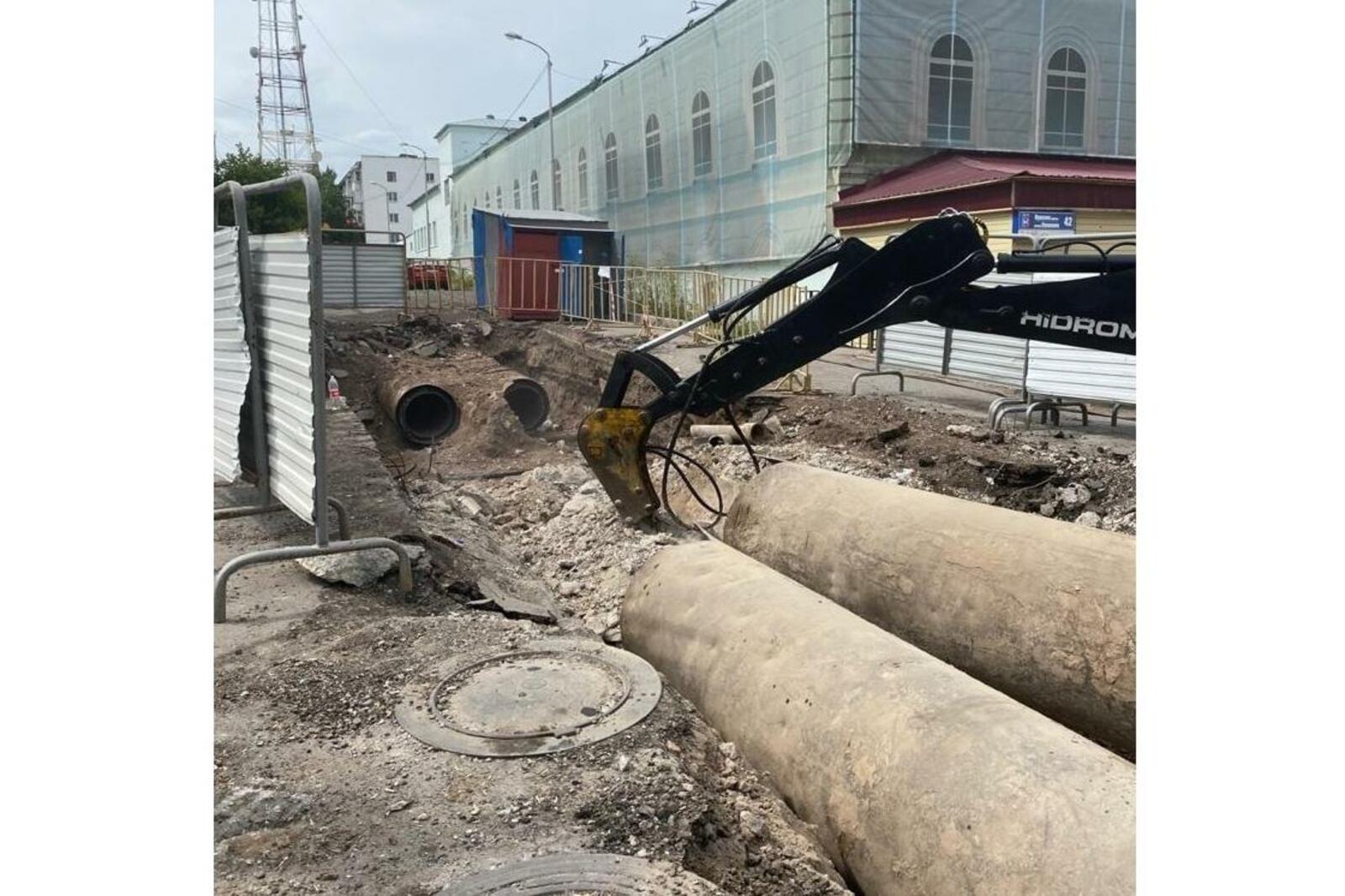 автор