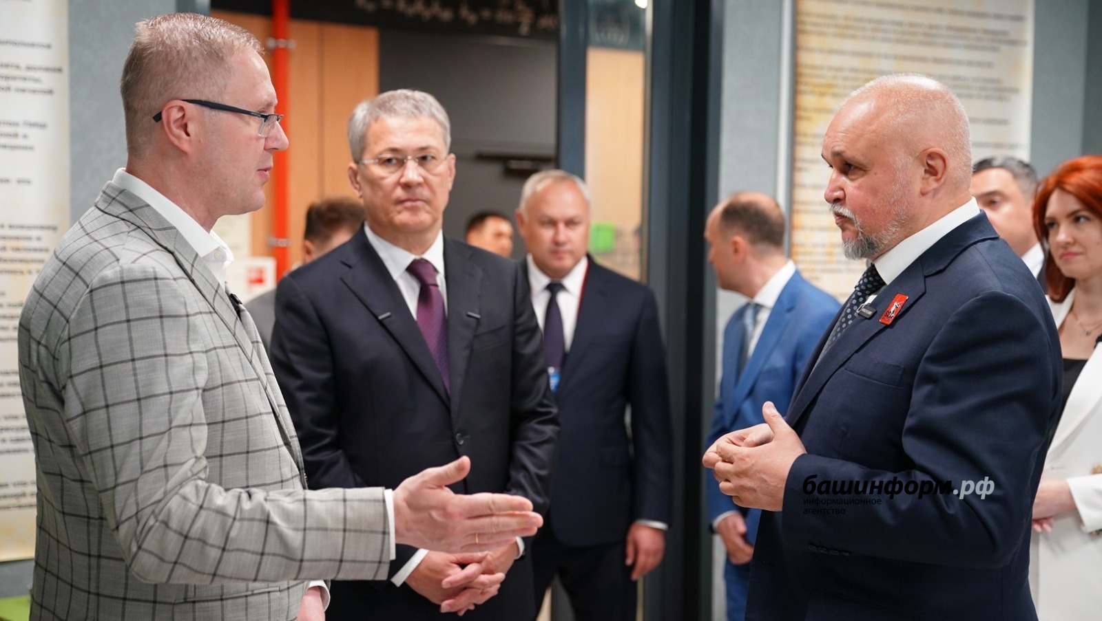 Олег Яровиков