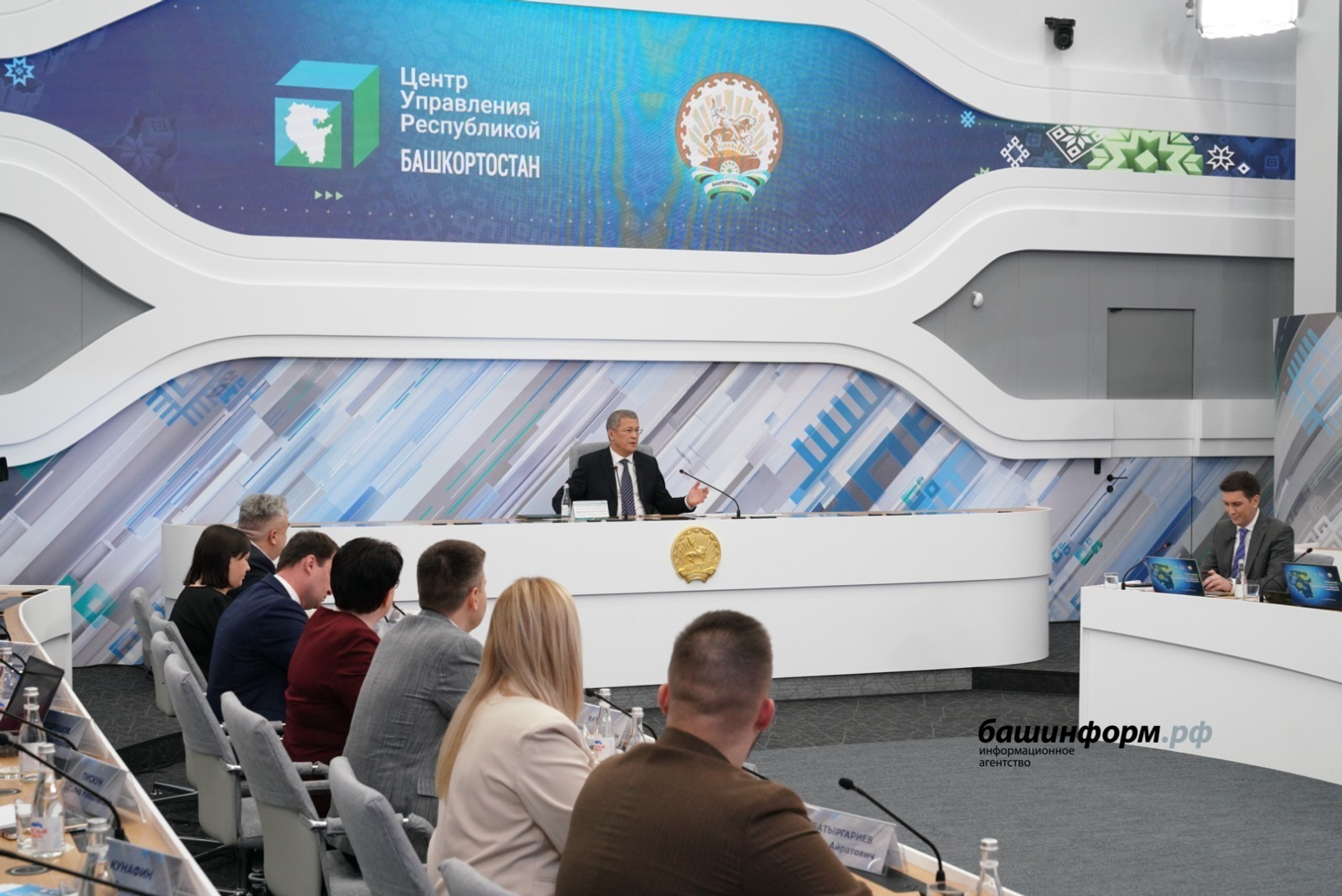 Олег Яровиков