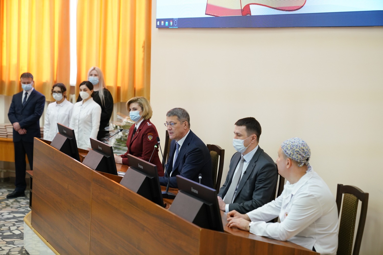 Олег Яровиков