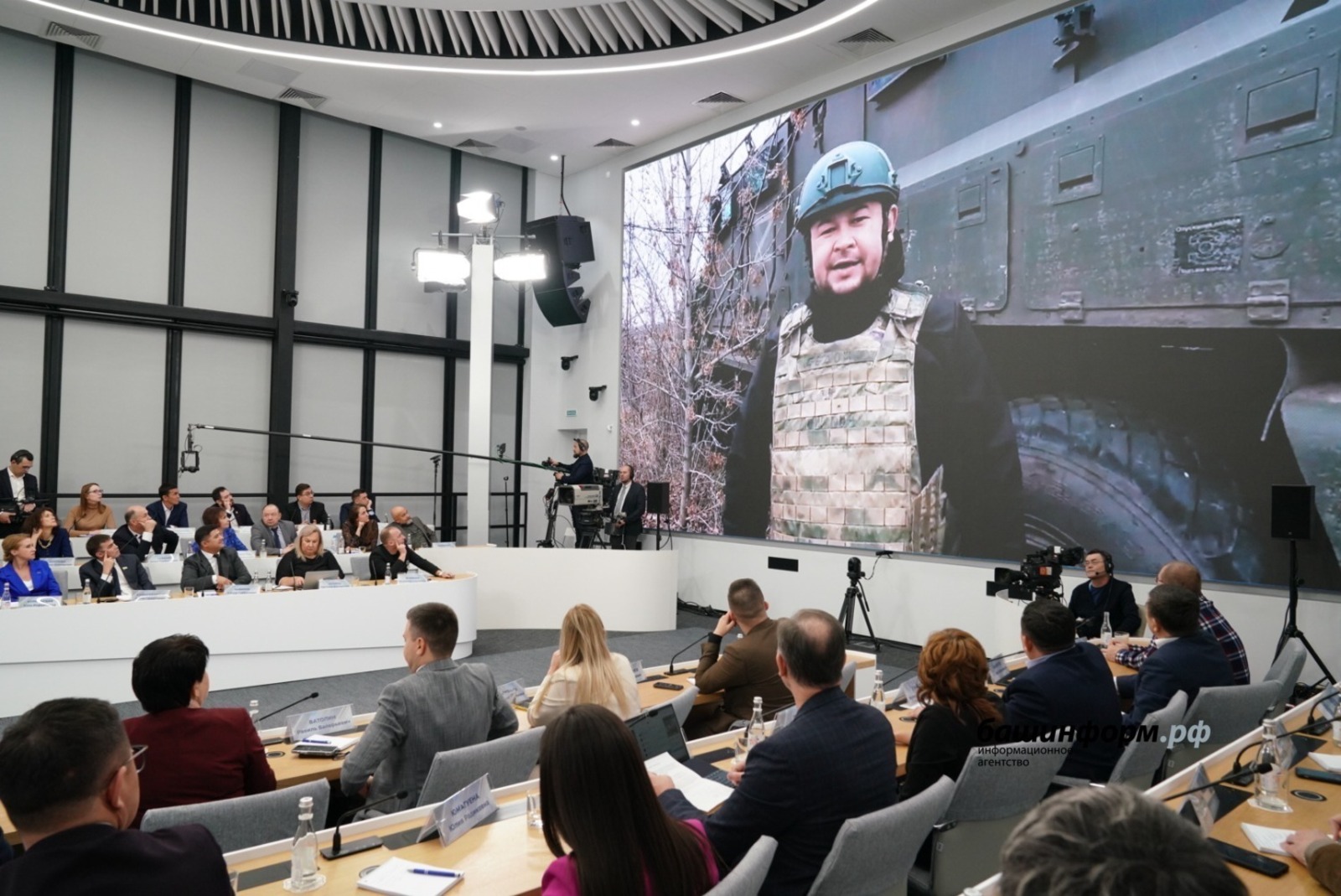 Олег Яровиков
