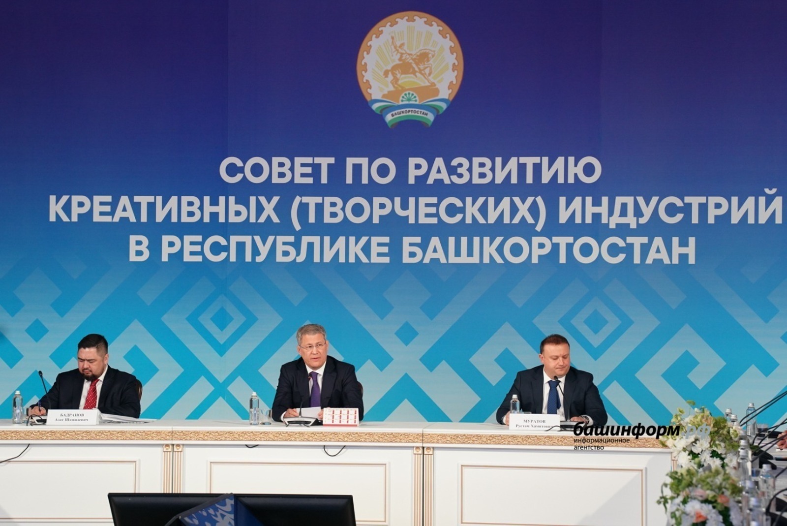 Олег Яровиков
