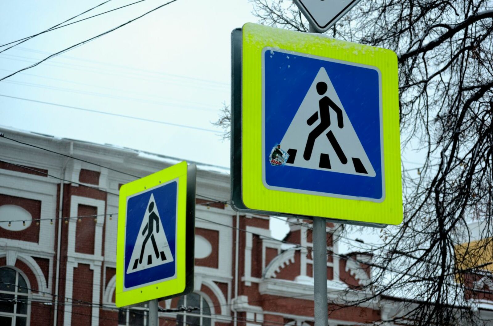 автора