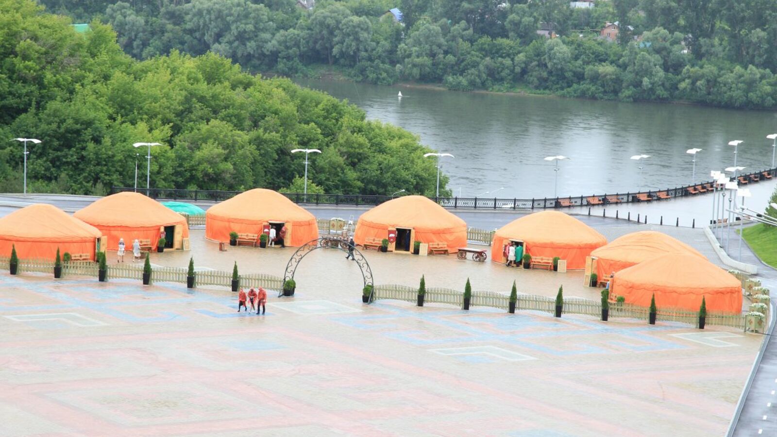 Олег Яровиков