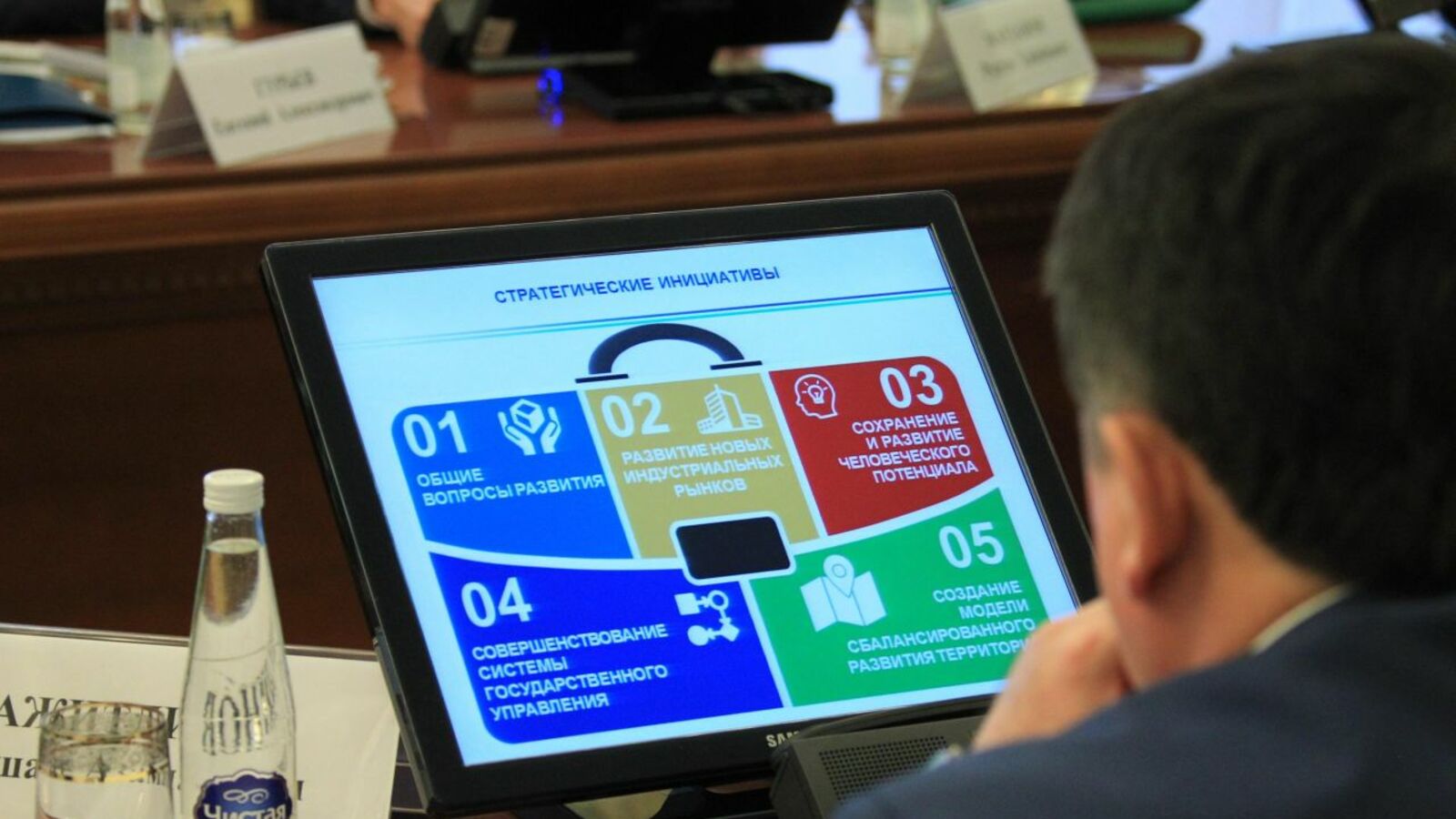 Олег Яровиков