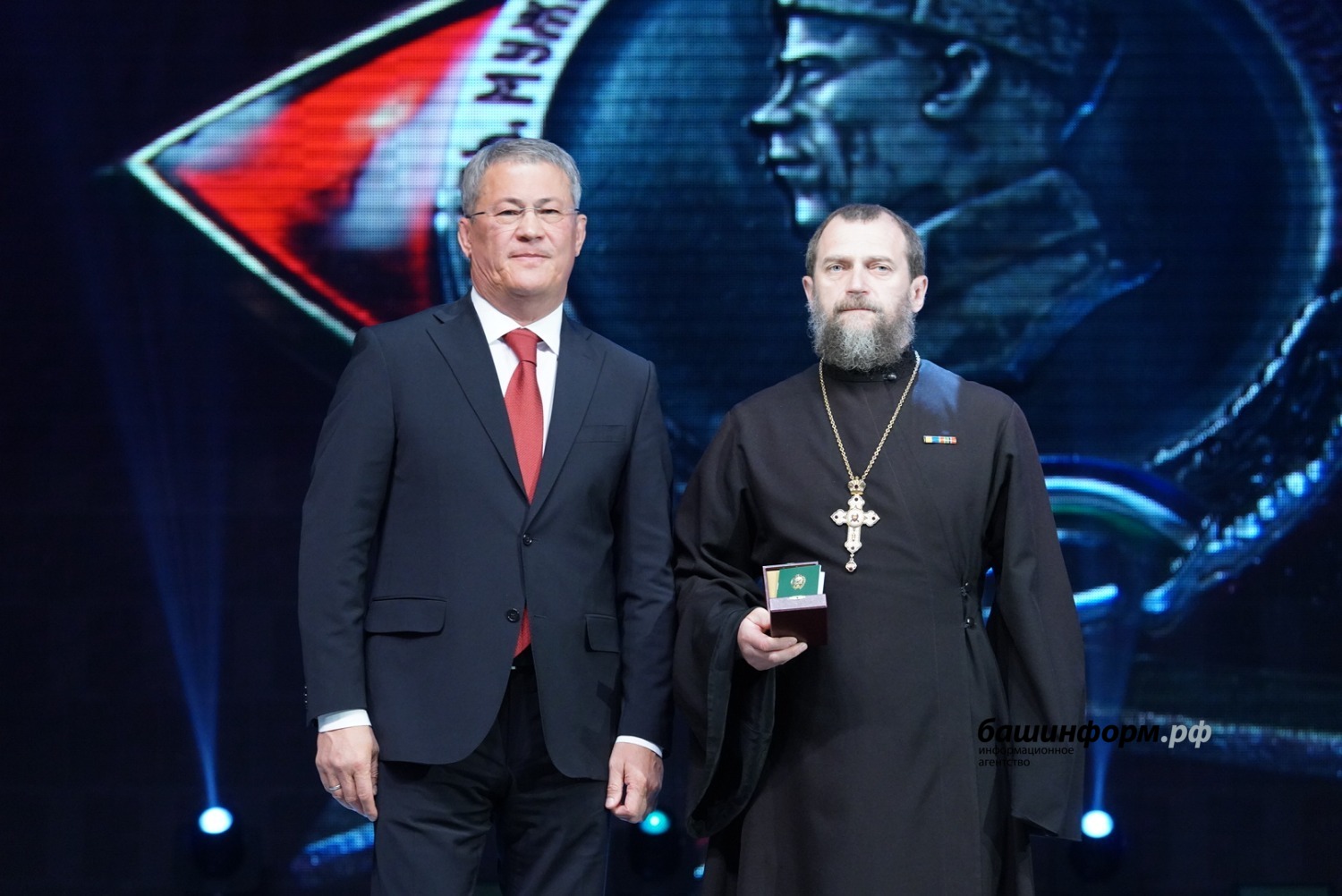Олег Яровиков