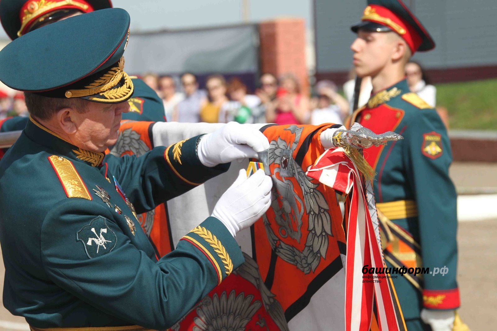 Олег Яровиков