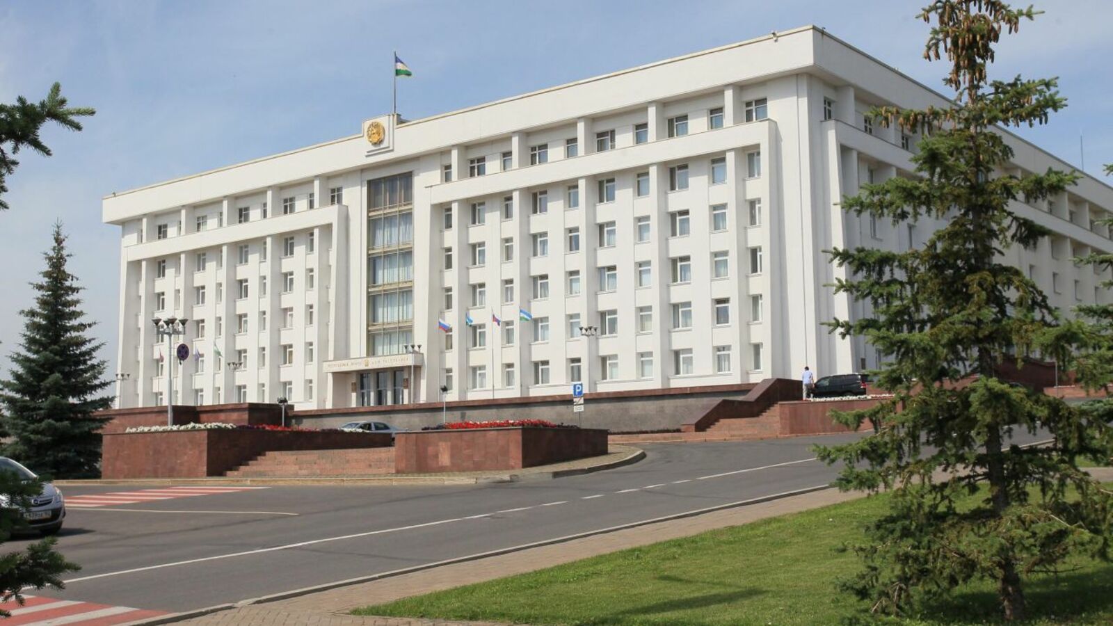 Олег Яровиков