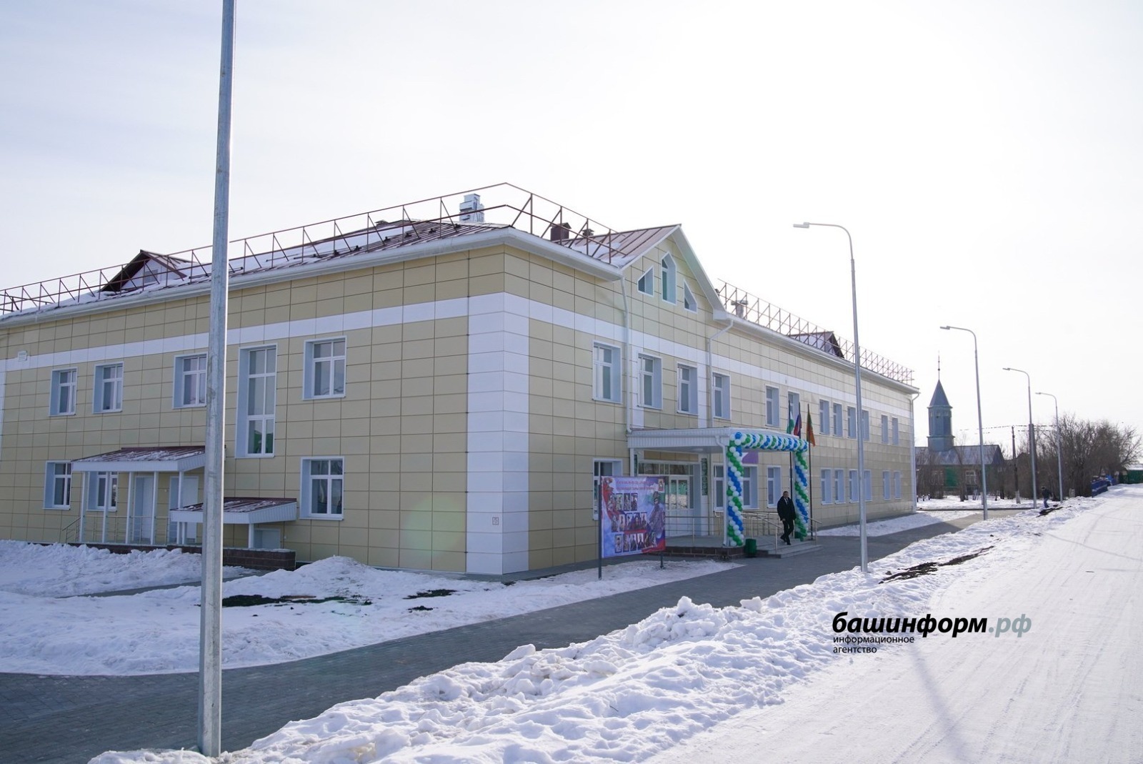 Олег Яровиков