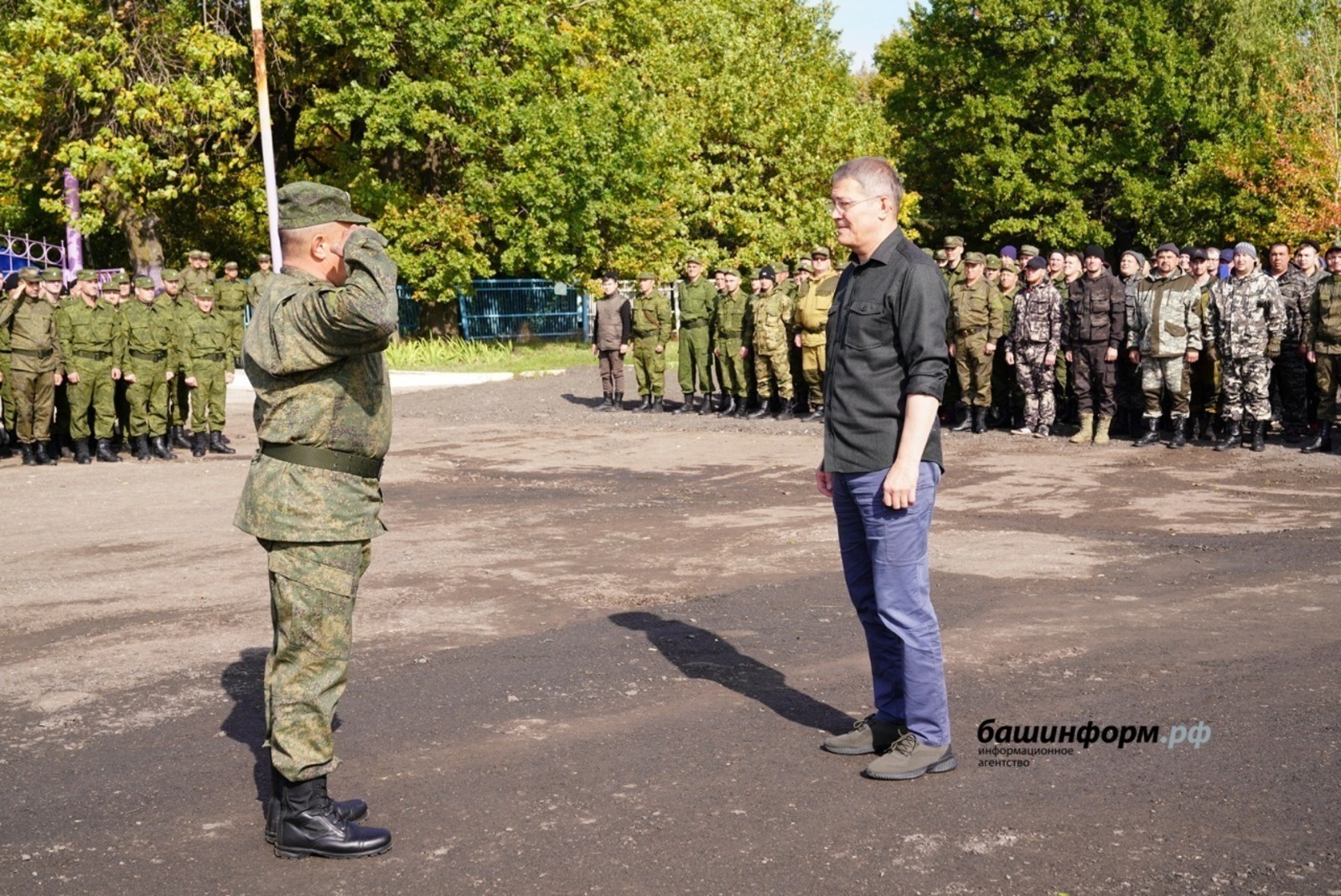 Олег Яровиков