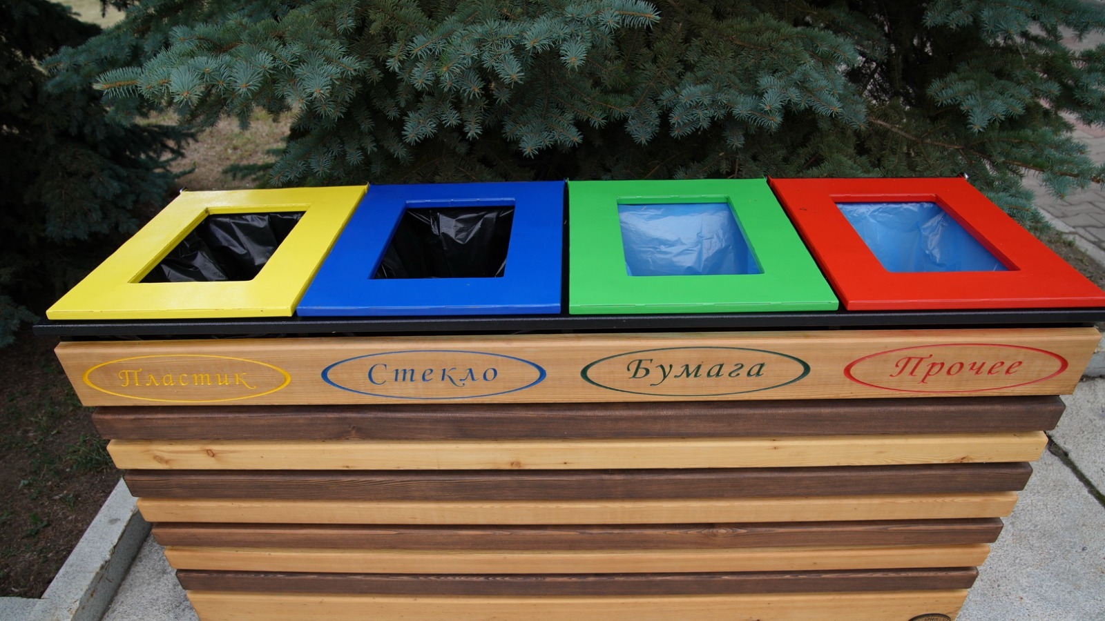 Олег Яровиков