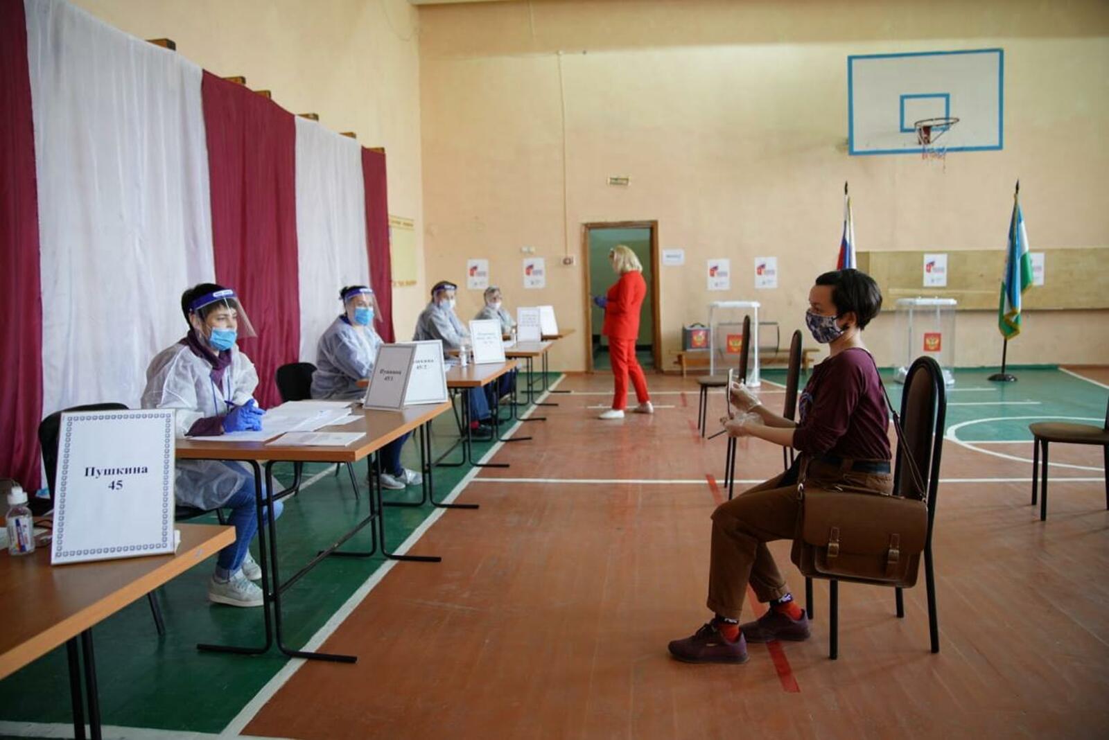 Олег Яровиков