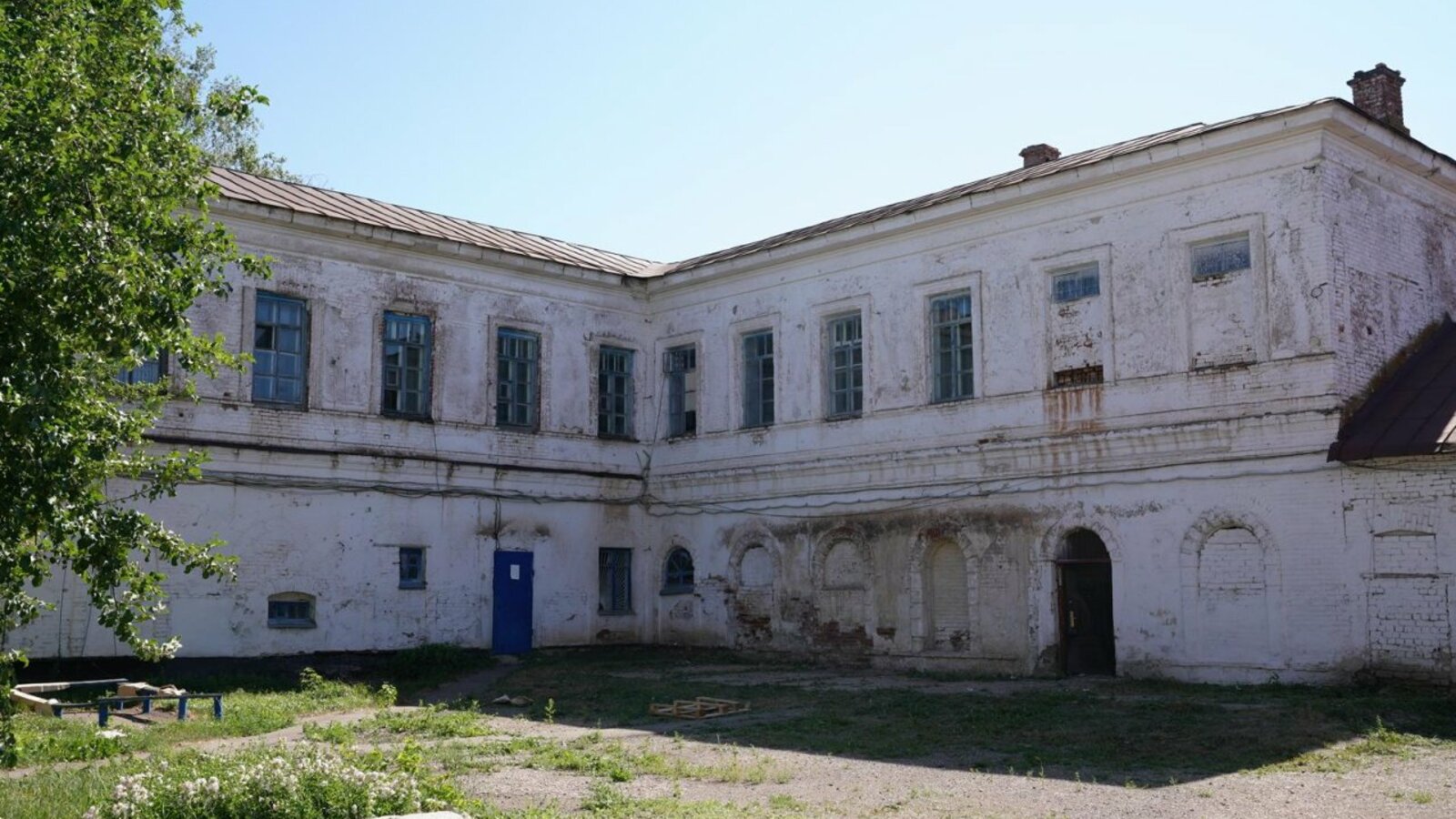 Олег Яровиков